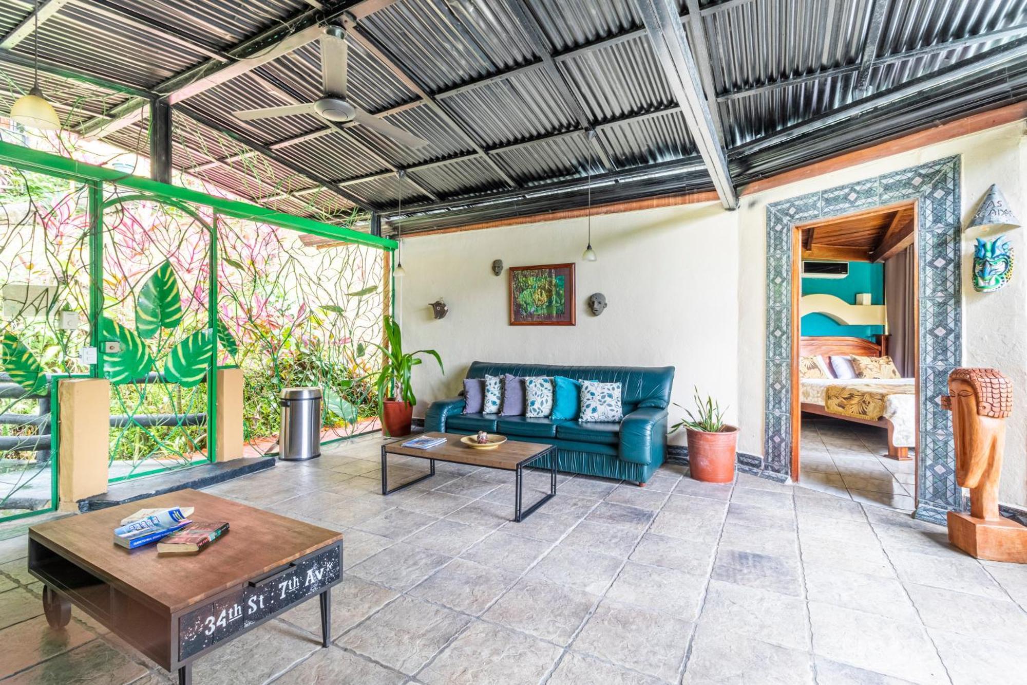 Boutique Hotel Las Cascadas Manuel Antonio Exteriör bild