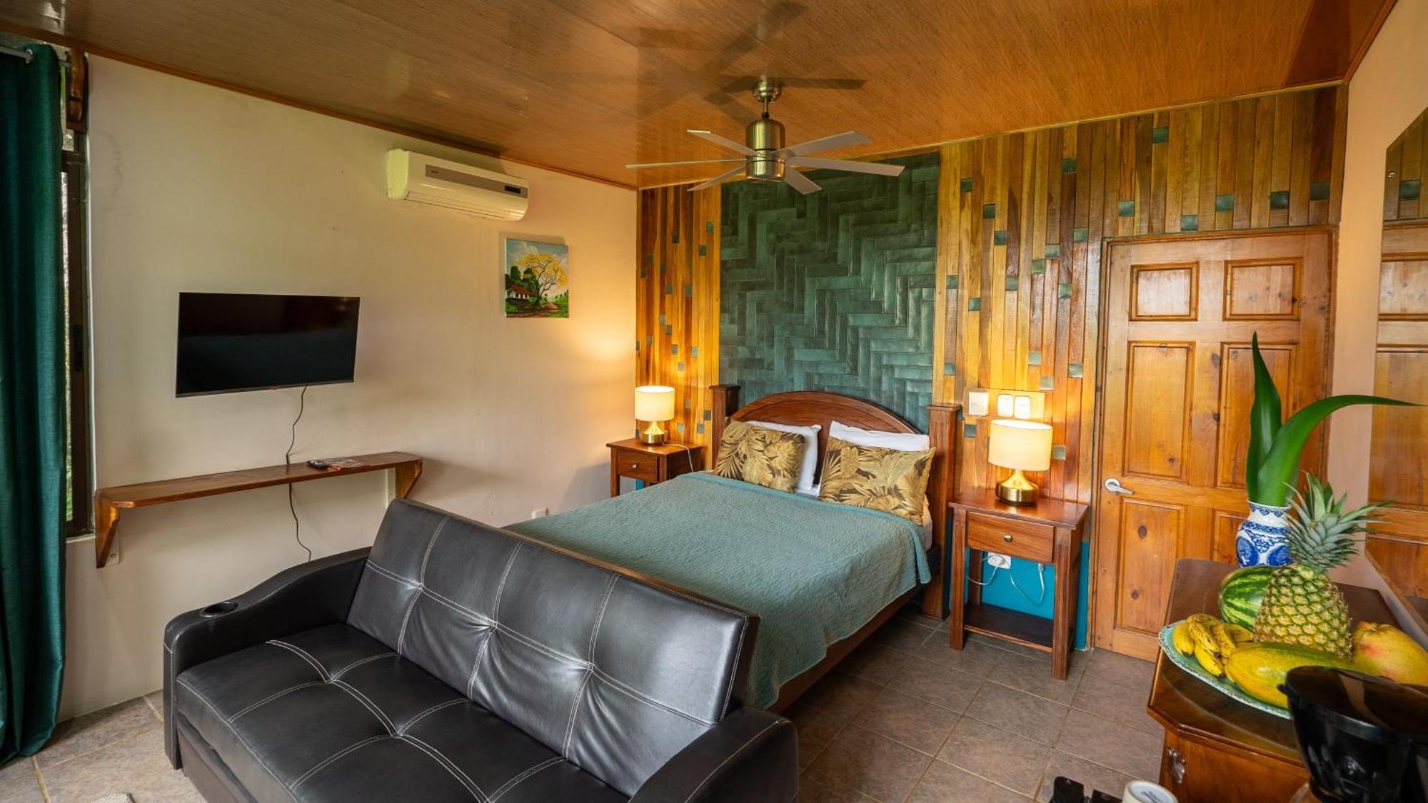 Boutique Hotel Las Cascadas Manuel Antonio Exteriör bild